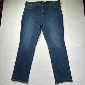 NYDJ (Not Your Daughter's Jeans) Women's Marilyn Straight Jean 20W Lift Tuck